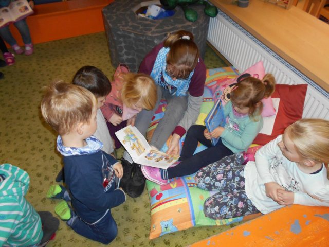 Kindergarten > Unterm Regenbogen